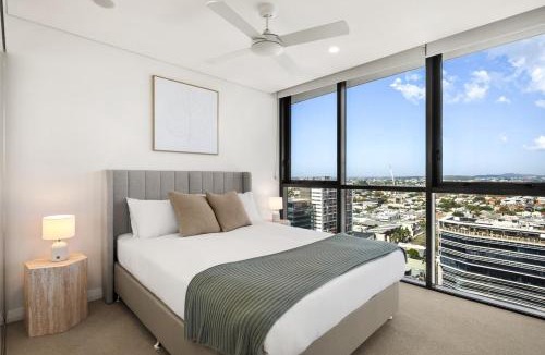 Fortitude Valley Apartment | Utopia Apartments 2 Bed, 2 Bath, Parking, Pool, Gym
