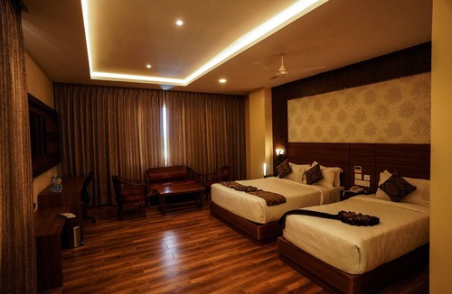Kattankulathur Hotel | V FIVE HOTEL