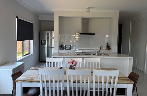 Marshall House | V Nine Spacious and peaceful