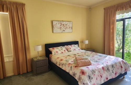 Rowville Villa | Vacation Getaway