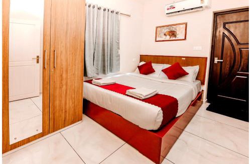 Aluva Hotel | Vajra Periyar Heritage
