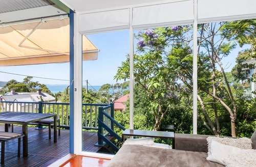 Lorne House | Valetta - Beach Side Classic For You and Your Pet