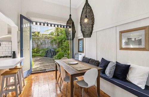 Lorne House | Valetta - BYO Linen