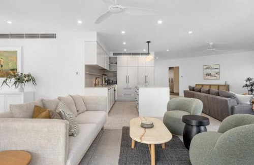Noosaville Apartment | Varenna on Como