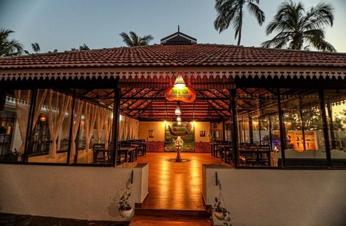 Kodungallur Hotel | Veda5 Ayurveda Living Village