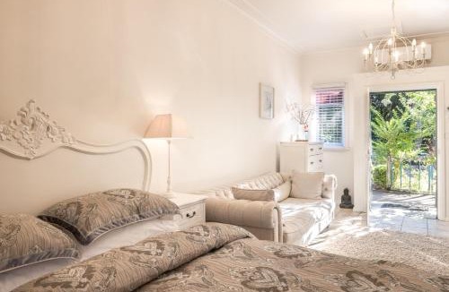 Tilba Tilba Apartment | Velvet Pear Cottage