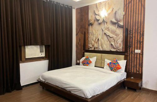 Kalkaji House | Via Rose Villa