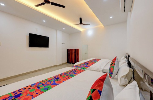 Kanpur Hotel | Via Rustic Roots