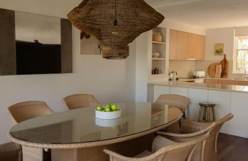 Pokolbin Villa | Villa 3br Tempranillo Villa located within Cypress Lakes Resort