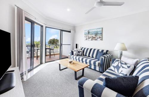 Yamba Villa | Villa 7 - The Breakers Resort