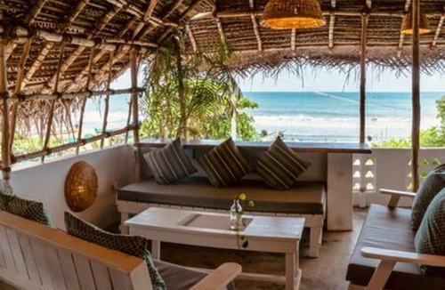 Pondicherry Beach House | Villa Frangipani - Sea Front, AC, Wifi