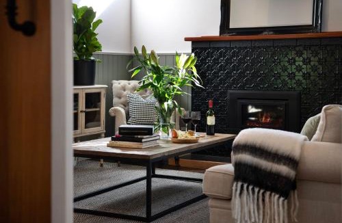 Hepburn Springs House | Villa Lumiere