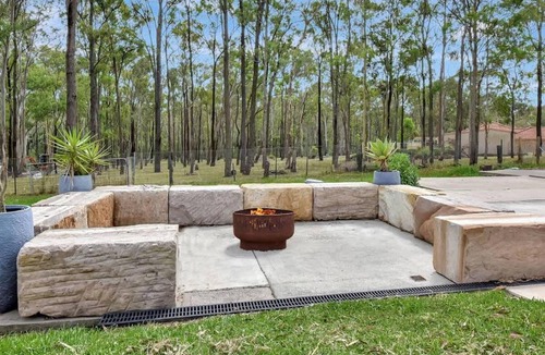 North Rothbury House | Vine & Valley Retreat