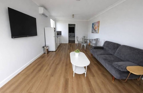 Cessnock Apartment | Vino Studio – Cozy & Stylish Stay