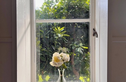 Mount Nelson Apartment | Vista Bliss