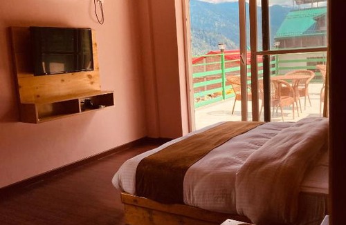 New Manali Resort | Vista Hill Resort- Centrally Heated & air cooled Resort, Manali