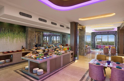 Gurugram Bed & Breakfast | Vivanta Gurugram Sector 95A