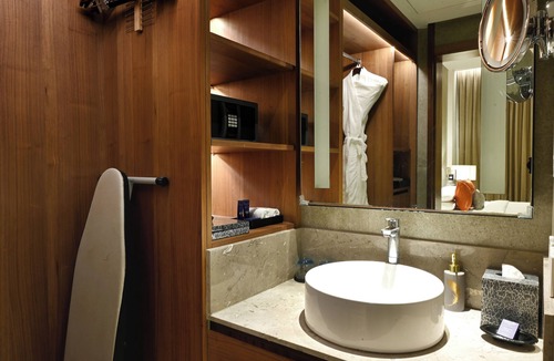 Kolkata Hotel | Vivanta Kolkata EM Bypass