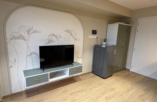 Viman Nagar Apartment | Vivid Private Studio Apt Near Airport