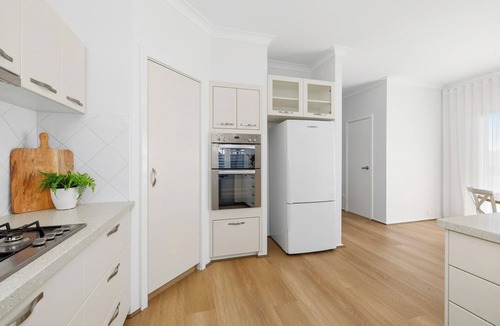 Mount Pleasant House | Wake Up on the River! Absolute Waterfront | Sleeps 6 | 3x2 + Garage