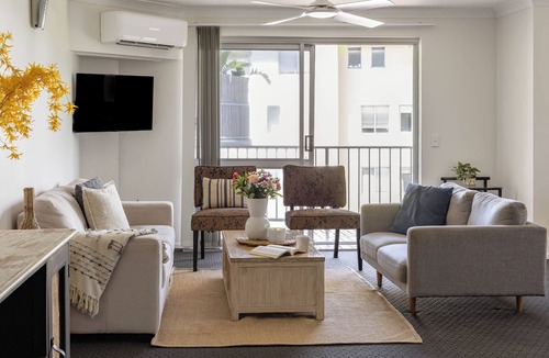 Caloundra Apartment | Walk to Beach | Pool | Shared Rooftop Ocean Views | Coastal Comfort