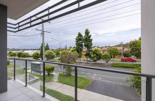 Springwood Apartment | Walk to everything Modern 2Beds Apt with Easy Access