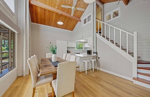 Bright Apartment | Walkers Retreat, Bright
