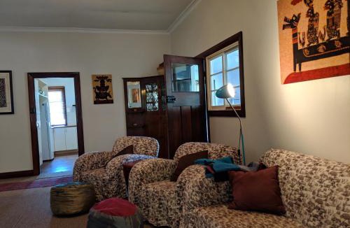 Bridgetown House | Walnut Cottage - 2 bedroom pet friendly country cottage