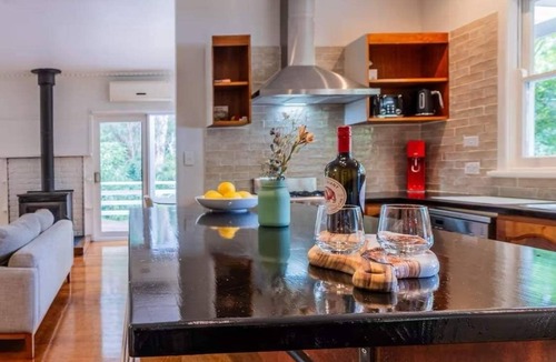 Warburton House | Warburton Hideaway | MTB and Family Friendly