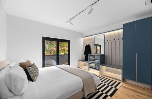 Warburton House | Warburton Stays Deluxe Oasis