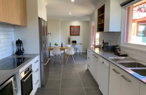 Scullin Apartment | Warm and Spacious 5BR Home w/WIFI&Multiple Parking