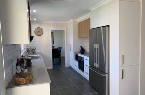 Scullin Apartment | Warm and Spacious 5BR Home w/WIFI&Multiple Parking