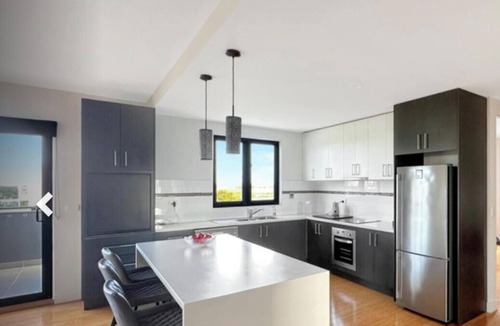 Port Albert House | Water views
