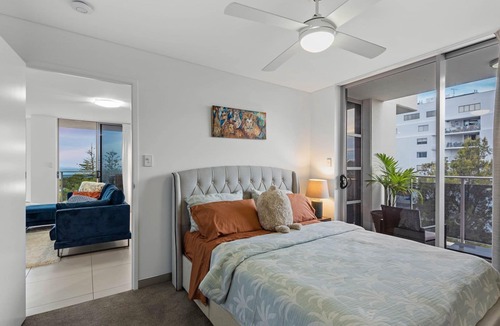 Scarborough Apartment | Waterfront Bunton 5th Floor
