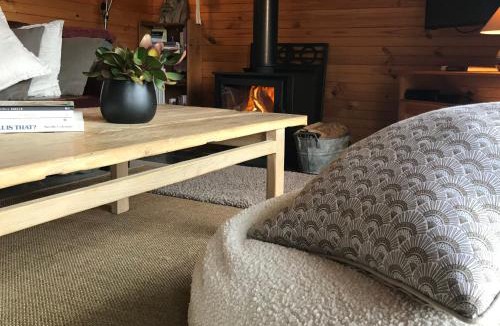 Lunawanna House | Waterfront Cabin Retreat - Sea Views with Breakfast Hamper & Local Produce