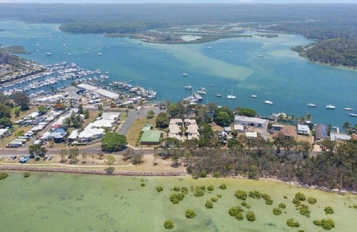 Tin Can Bay House | Waterfront, double storey Townhouse