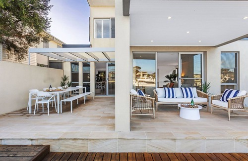 Safety Beach House | Waterfront Martha Cove Getaway, 250m from beach