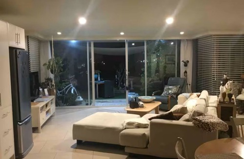 Kurnell House | Waterfront on Botany Bay.