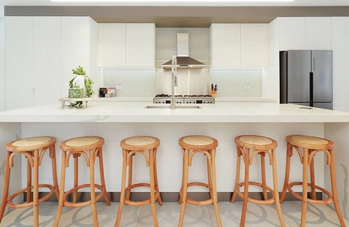 Marks Point Apartment | Waterfront Paradise in Lake Macquarie
