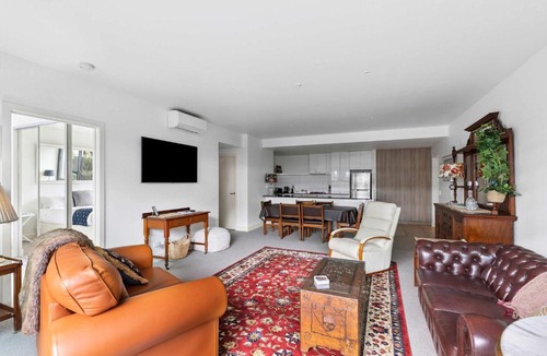 Geelong Apartment | Waterfront Premium Apartment in central Geelong