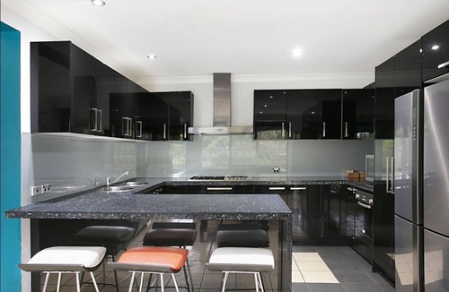 Broadbeach Waters House | Waterfront Private Home Pool Pet 16ppl -Rivercovenn