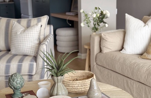 Runaway Bay Villa | Waterfront Villa, minutes from local Cafe's, Shops and the Broadwater