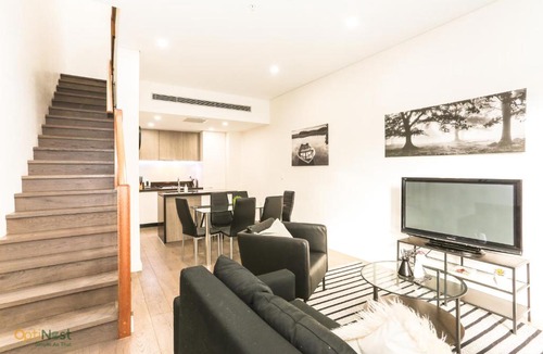 Waterloo Apartment | Waterloo Gorgeous 3 bed split-level apartment (覆式三房貴族公寓+車位近市中心)