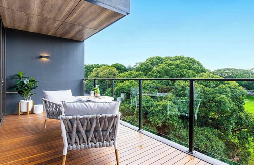 Waterloo Apartment | Waterloo- Sunny Urban Sanctuary