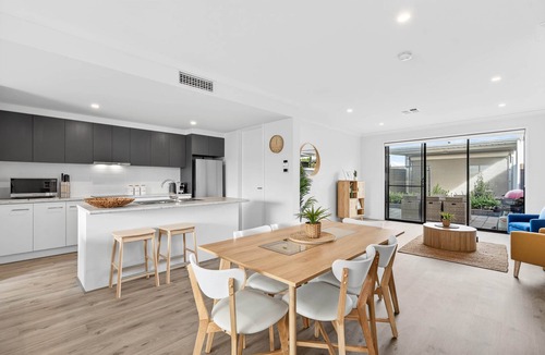 Victor Harbor House | Waterside Victor Harbor