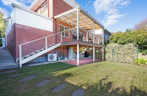 Wattle Park House | Wattle Park Charm 2BR Home - Minutes from the city - Wifi - Balcony