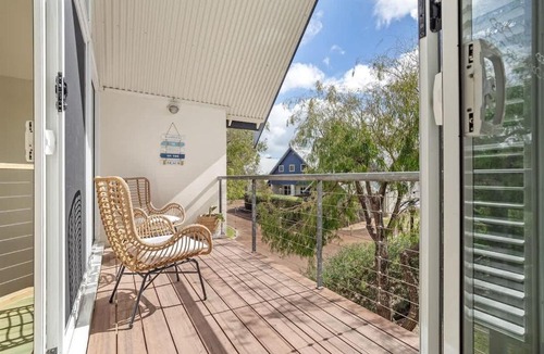 Quindalup House | Wattle - Sought-After Beachfront Haven near Town Centre