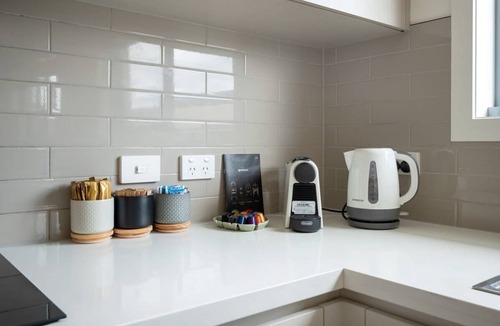 Warrane Villa | Wattle Villa | 2BR, 2BA | CBD & Airport Nearby