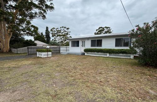 Callala Beach House | Watts @ Callala Beach-Pet Friendly