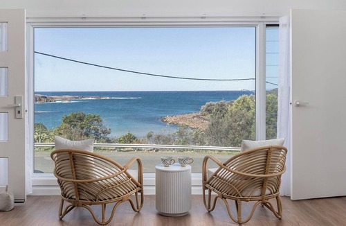 Boat Harbour House | Waves at Boat Harbour - Stunning Water Views and Opposite Beach